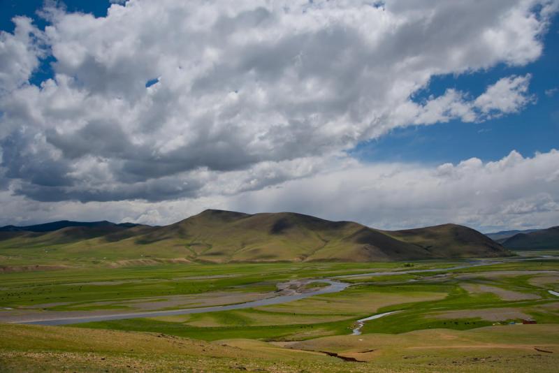 Бескрайние долины рек Монголии